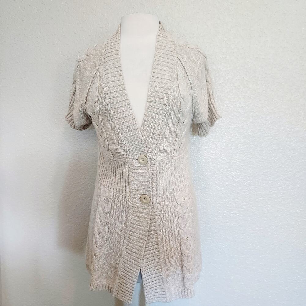 🔴3/$20 Kenneth Cole Reaction Beige Knit Button Cardigan Size S
